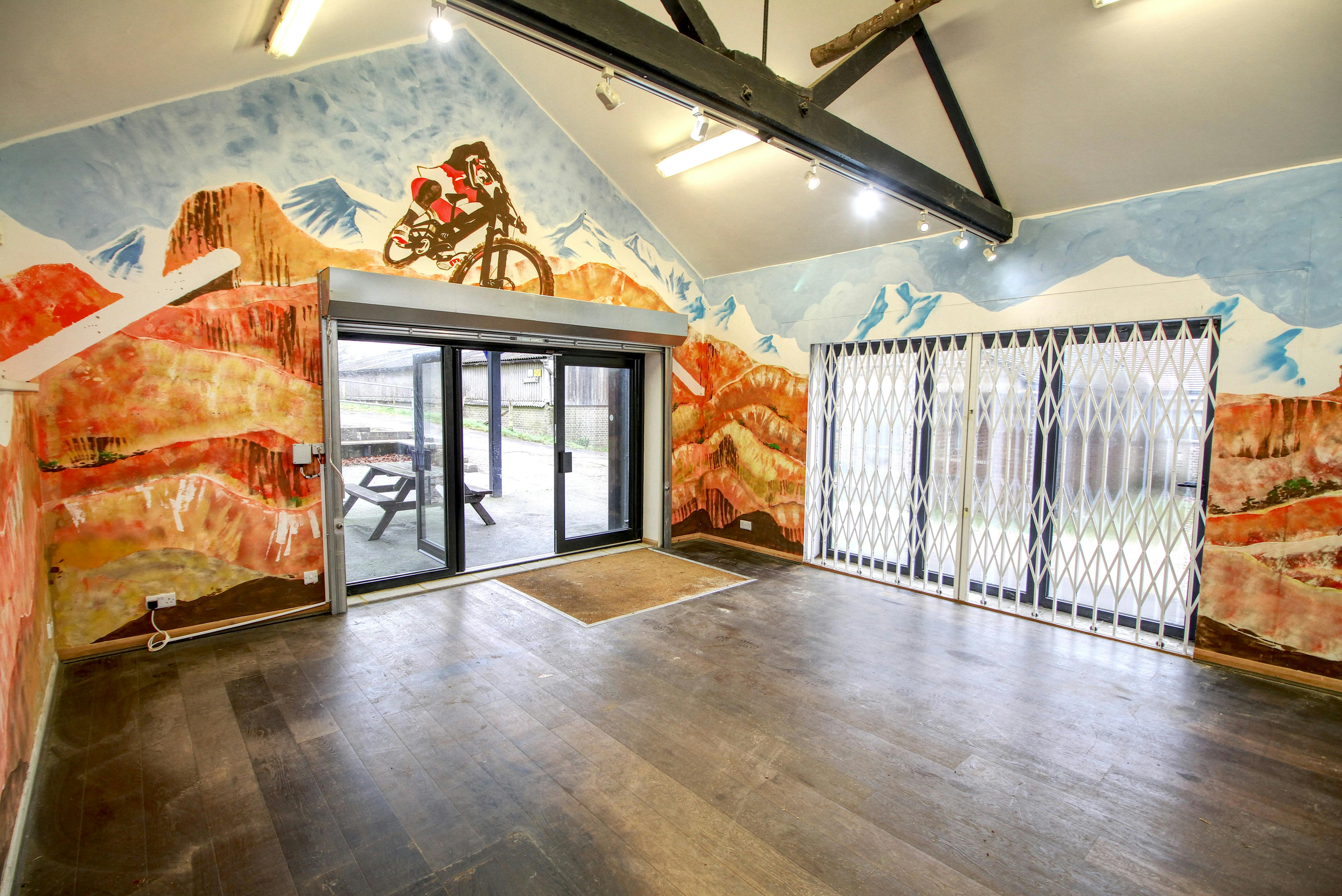 Units A-E Saint Hill Business Park, East Grinstead, Industrial To Let - Internal 1.jpg