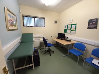 Units 1+2 The Professional Centre, Shrewsbury, Healthcare / Office / Other - Health / Nursery / Church / Education To Let - 20241126_103810.jpg