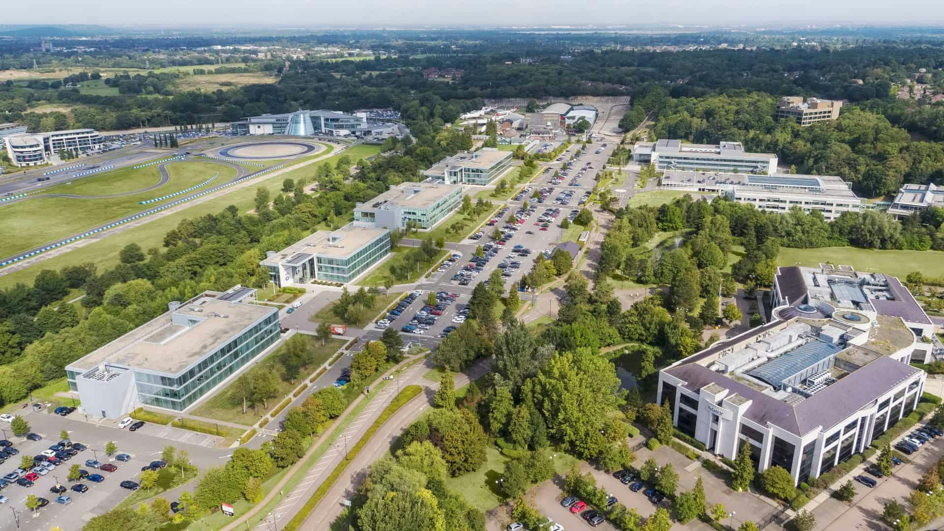 Office in Weybridge - photo 2