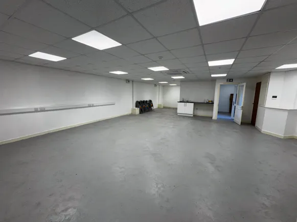 Commercial Premises incorporating two storey office and workshop., Glenburn House, Hamilton For Sale - IMG_5463.jpg