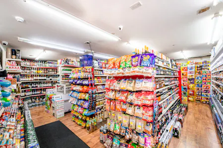 Ground floor, Unit A, London, Investment / Leisure / Retail For Sale - Quaker St 10 - 2.jpg