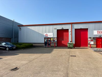 Unit 640 River Gardens, Feltham, Industrial / Warehouse To Let - IMG_7803.JPEG