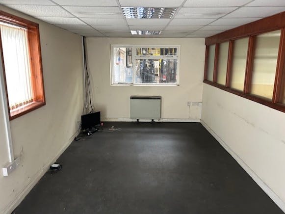 Former Cambrian Pet Food Premises, Church Bank, Llandovery, Industrial To Let - 7.jpg