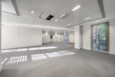76 Crown Road, St Margaret's, Twickenham, Office To Let / For Sale - DSC01212HDREdit.jpg