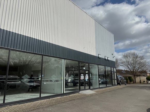 Elgin Drive, Elgin Industrial Estate, Swindon, Industrial / Retail To Let - 21.jpg