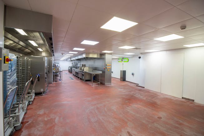 5 McNicol Drive, Park Royal, Restaurant / Cafe / Retail / Industrial / Warehouse To Let - 2.jpg