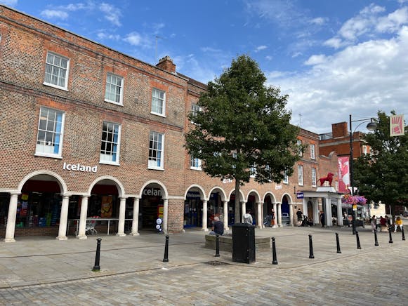 Red Lion House, 9-10 High Street, High Wycombe, Offices To Let - IMG_4062.JPG