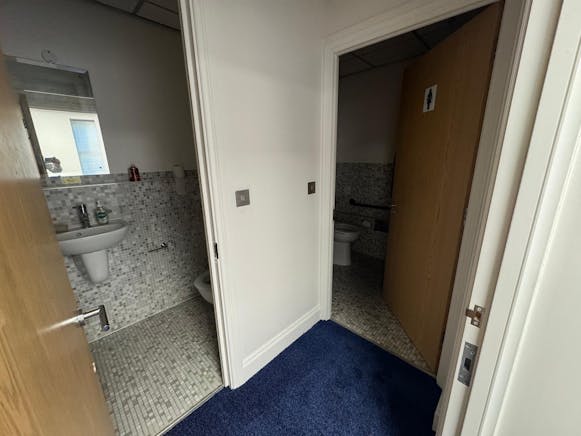 Lancaster House, Southend-on-Sea, Office To Let - IMG20250512WA0010.jpg