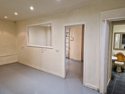 Unit 4, Stockport, Industrial/Logistics To Let - 20240523_100132.jpg