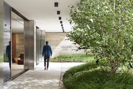 1 Oliver's Yard, London, Office To Let - Courtyard