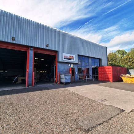 Unit 1 Bear Court, Roentgen Road, Basingstoke, Industrial / Industrial Lease Assignment - Picture2  27092023.jpg