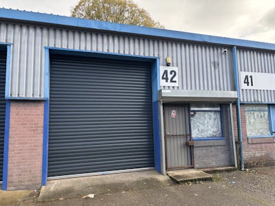 Unit 42, Albion Industrial Estate, Pontypridd, Industrial To Let - IMG_4991.jpg