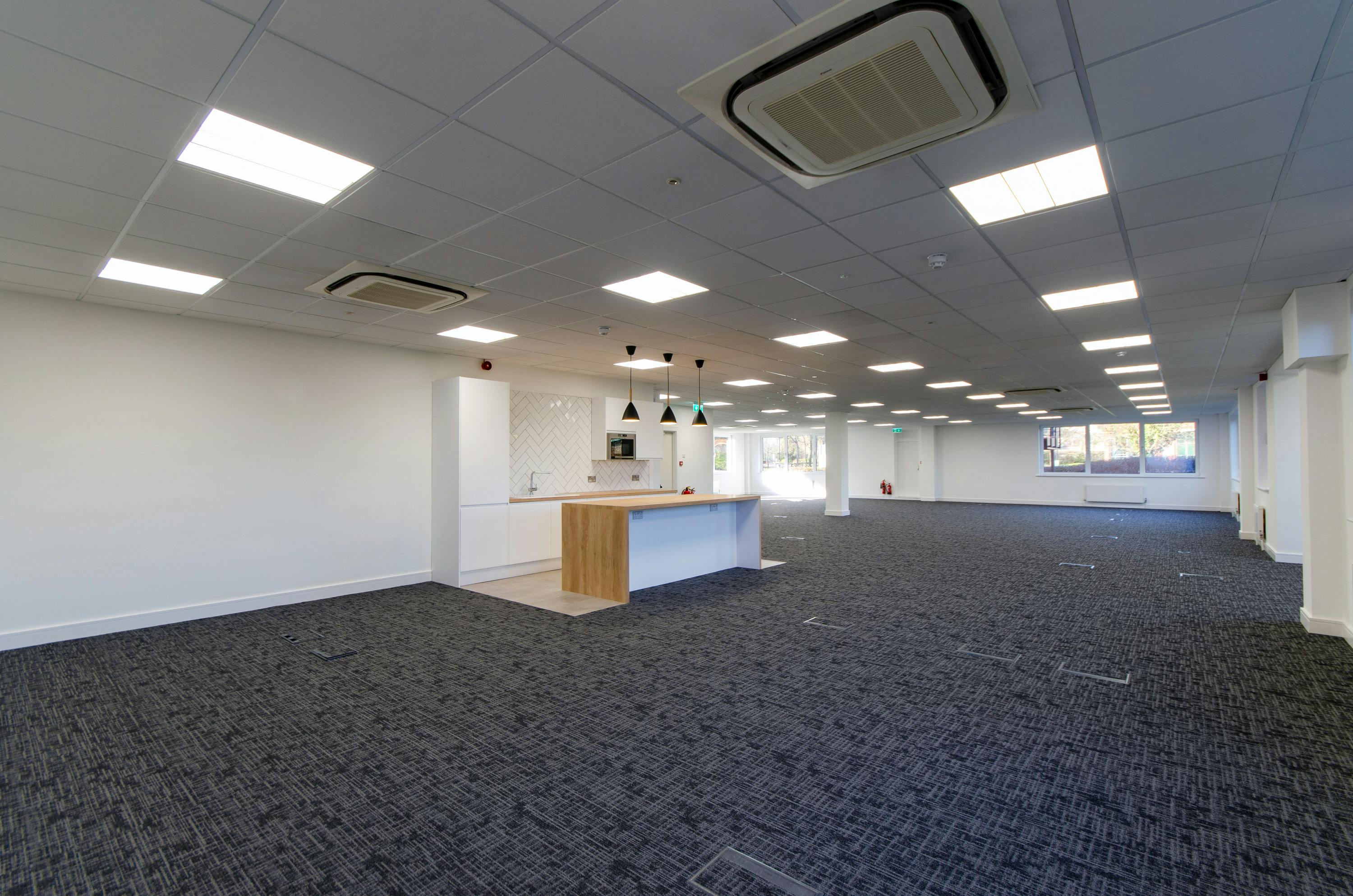 Office in Southampton - photo 3