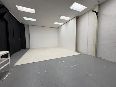 40 Cromwell Industrial Estate, Staffa Road, London, Industrial For Sale - WhatsApp Image 2026-09-17 at 13.28.22.jpeg