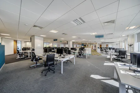 Wolsey Business Park, Magdalen House & Moor Building, Watford, Office To Let / For Sale - 1355534-27-68cd9b1d8f1d7-9.jpg