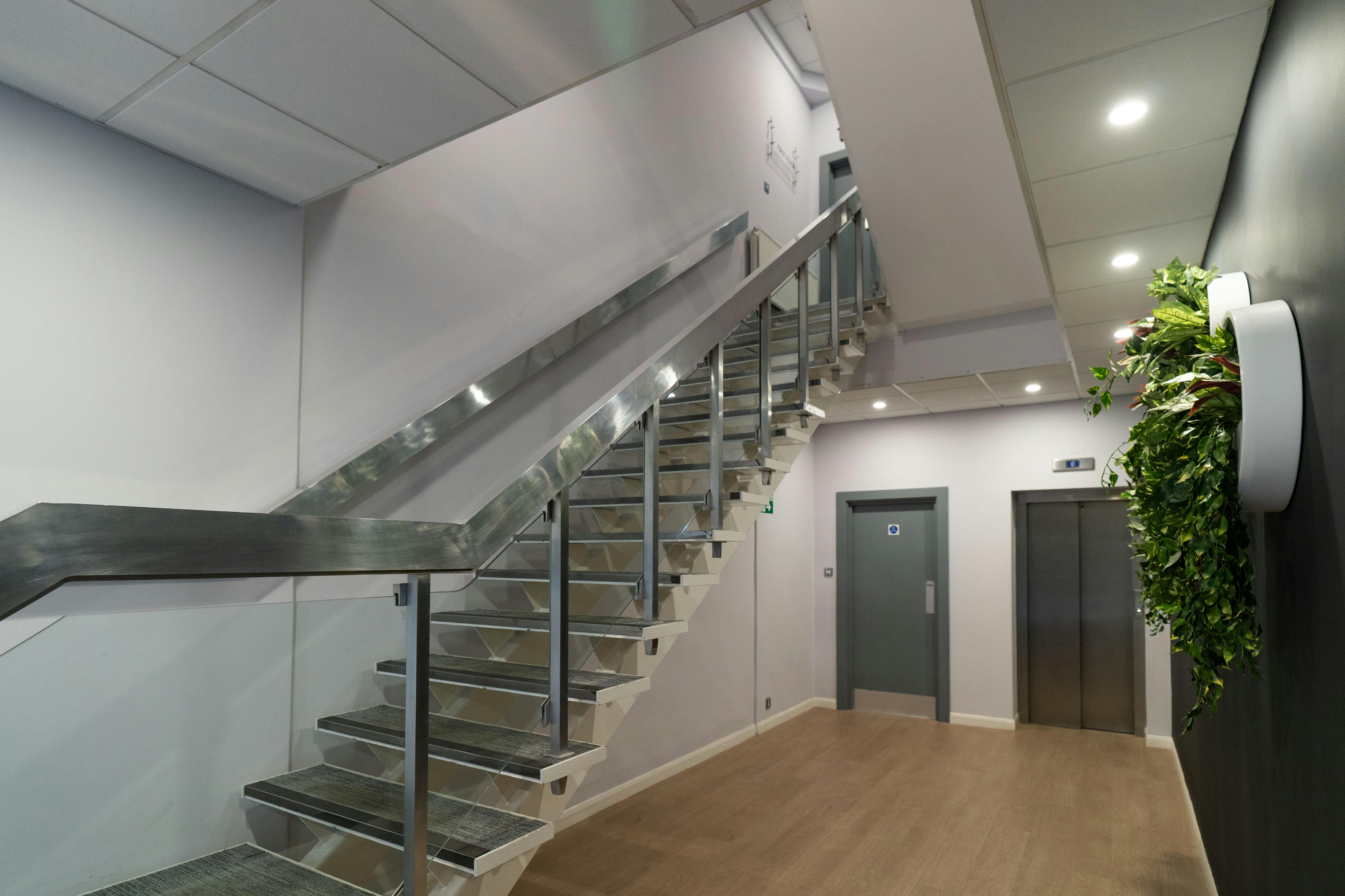 First and Third Floor, 39 Queen Street, Maidenhead, Offices To Let - 39QueenSt4.jpg