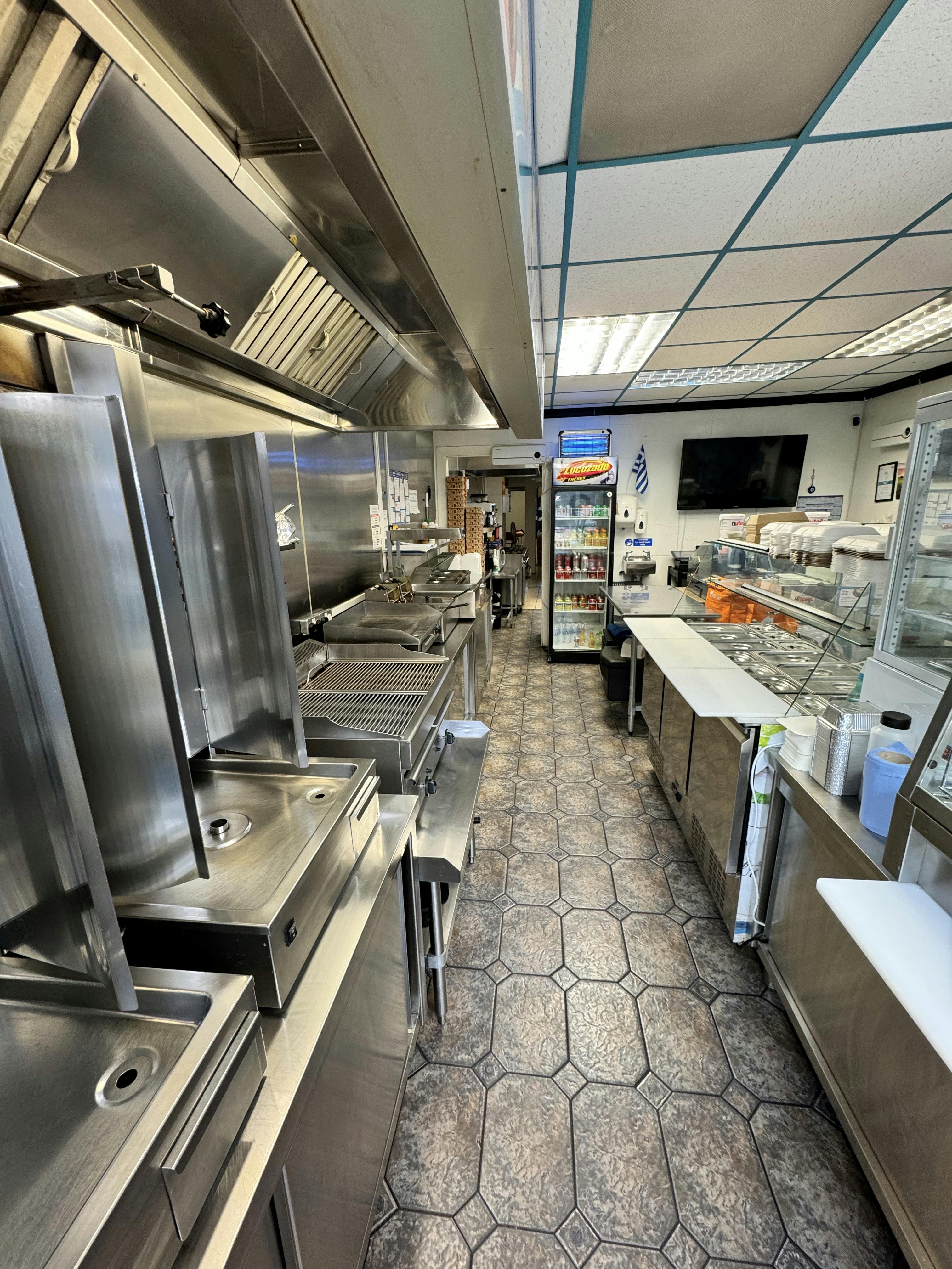 163 Main Street - IMG_9336.jpg