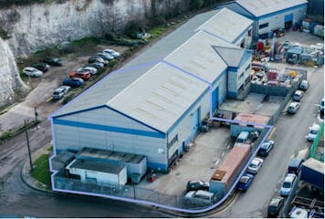 Unit 2 Castle Park, West Thurrock, Industrial To Let - West Thurrock  2 Castle Point aerial.JPG