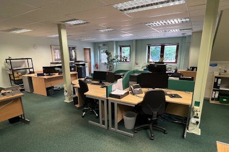 6 Peerglow Centre, Ware, Office To Let - 7.jpg