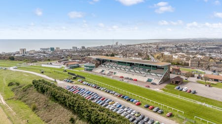 Brighton Racecourse, Freshfield Road, Brighton, Automotive Roadside (Car Showroom) / Office To Let - Freshfield Road, Brighton Racecourse-005.JPG