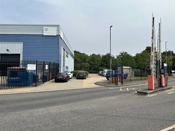 Units 5 & 6 South Cargo Centre, Feltham, Heathrow, Industrial To Let - 5  6 South Cargo Car Park.jpg