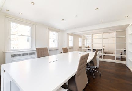 48 Curzon Street, London, Office To Let - 03041788c2bc2ba7731533c7a5efd029hires48curzonst3.jpg