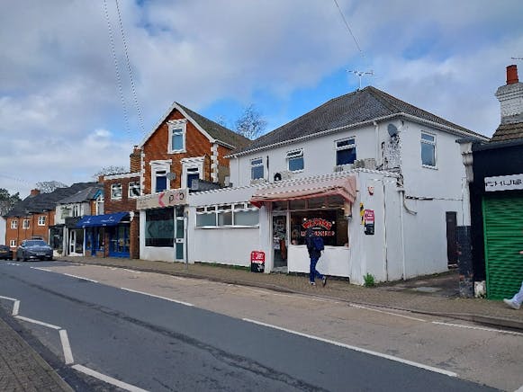 87-89 Church Street, Crowthorne, Offices For Sale - 20260213_134230.jpg