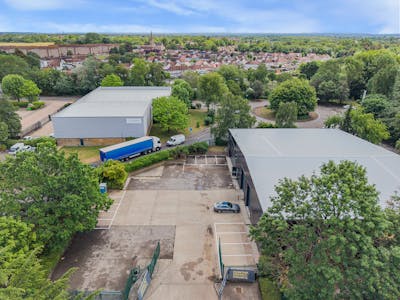 Unit 7 Plane Tree Crescent, Feltham, Warehouse To Let - Plane Tree 4.jpg