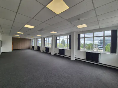 Europa Business Park, Cheadle, Industrial/Logistics / Office To Let - 20260619_132037.jpg