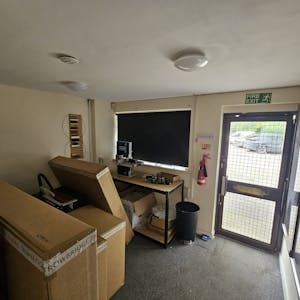 Unit 2, 5 Sybron Way, Crowborough, Industrial To Let - 20260520_111755_resized.jpg