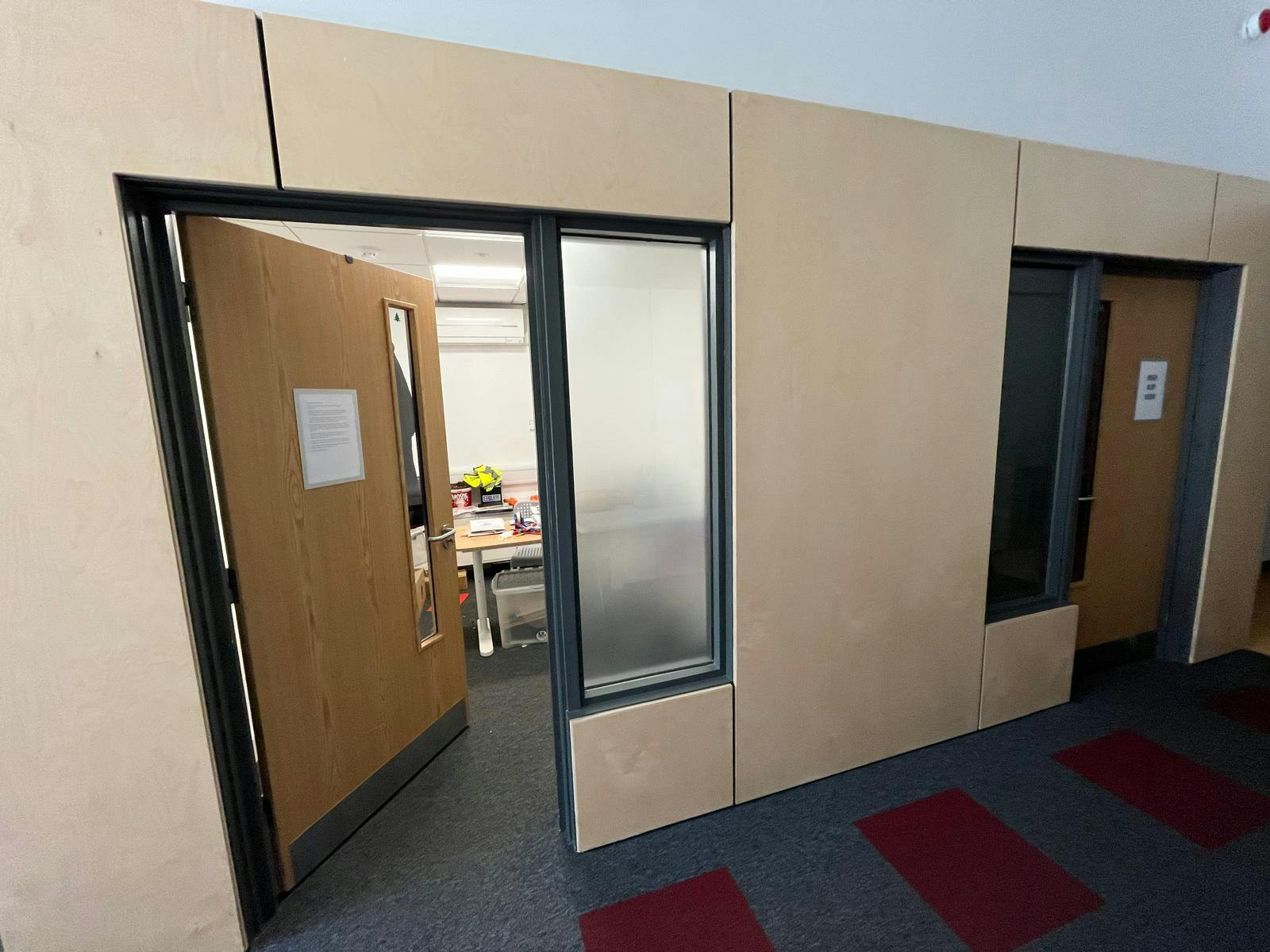 2 Berwick Parade, Stockport, Offices / Retail To Let - IMG20250605WA0044.jpg