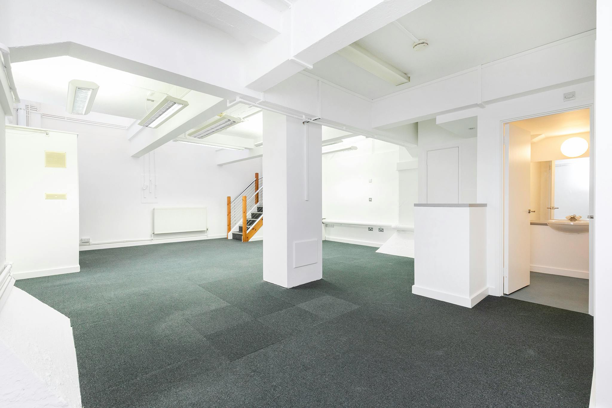 Office in London - photo 4