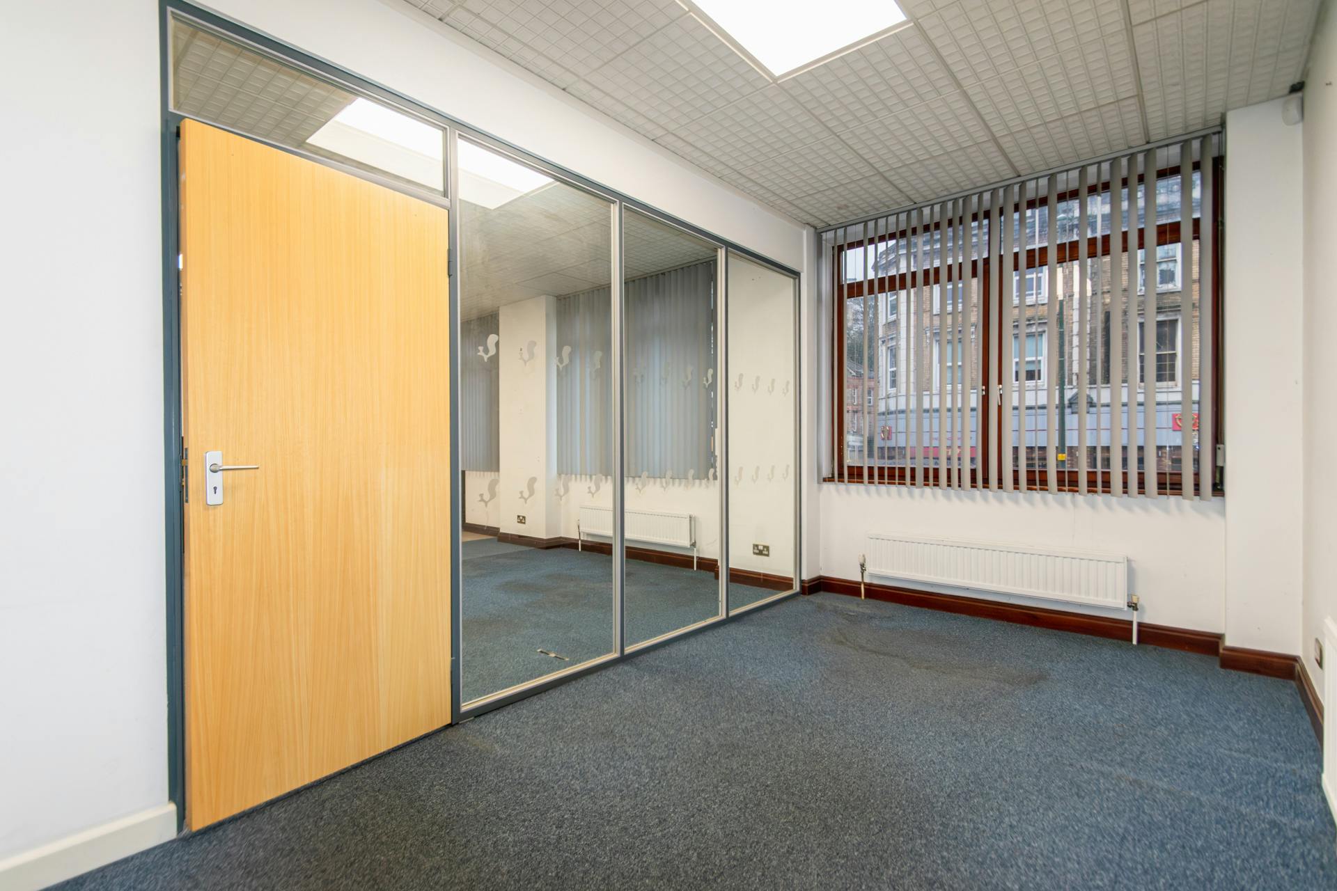 Office in Bournemouth - photo 4