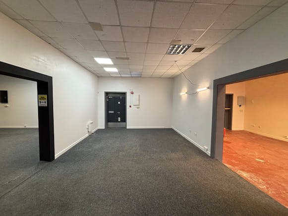 544 Scotland Street West, Glasgow, Industrial / Offices To Let - PHOTO-2026-04-07-16-05-57 2.jpg