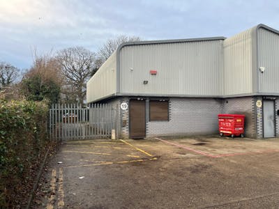 Unit 19 Palace Industrial Estate, Bircholt Road, Maidstone, Industrial / Warehouse To Let - IMG-20251209-WA0010.jpg