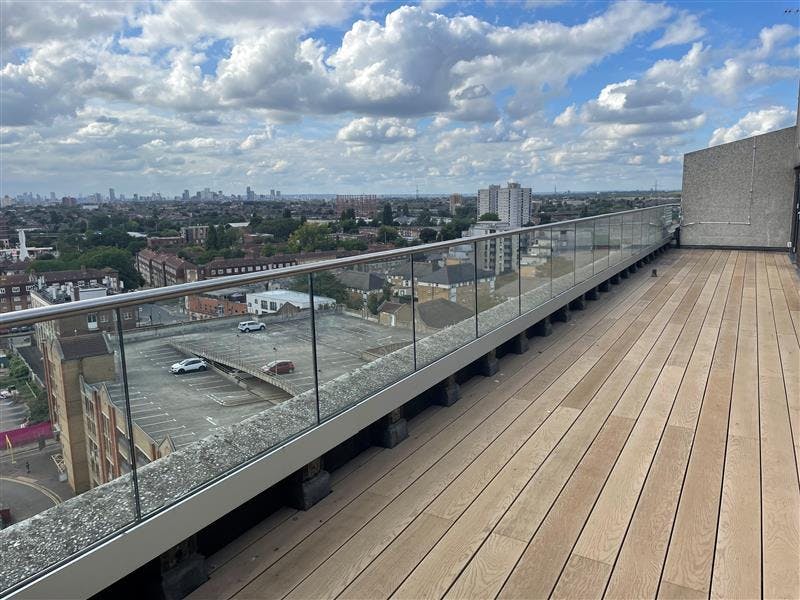 Office in Barking - photo 2