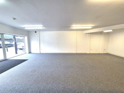 41 Castle Street, Stockport, Retail To Let - 20250723_120659.jpg
