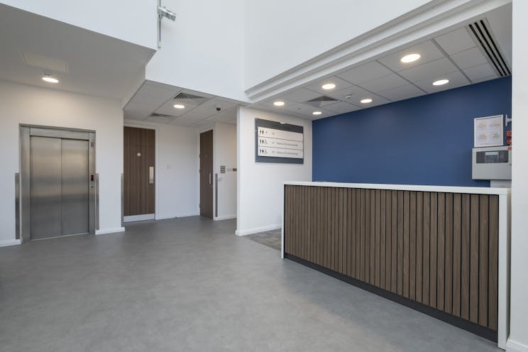 Second Floor Right, Carlton House, Leatherhead, Offices To Let - IW070122GKA103.jpg