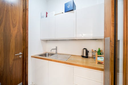 122 Freston Road, Notting Hill, Office To Let - 13864228692ee913e8ea2ARW.jpg