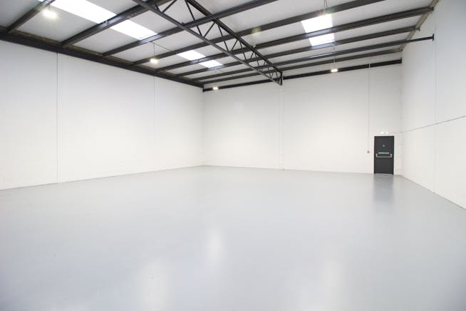 Unit 10 Mitre Bridge Industrial Estate, White City, Trade Counter / Showroom / Industrial / Warehouse To Let - 3 Edit.jpg