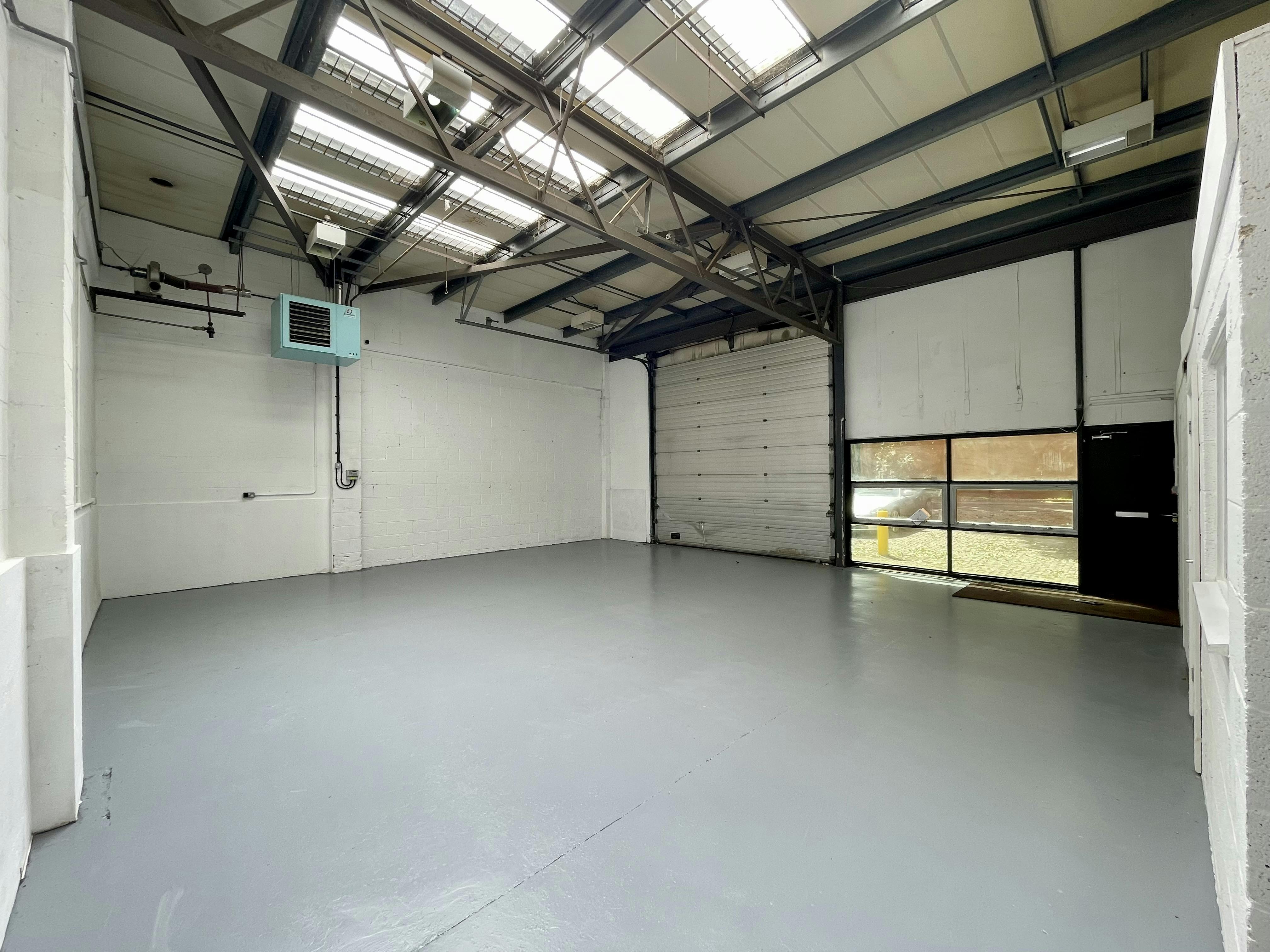 Unit 8, Ash, Swindon, Industrial To Let - IMG_2368.jpg