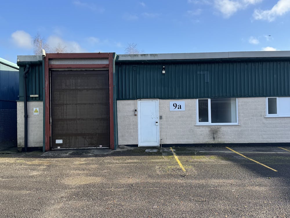 9a, 9b And 10 Bennetts Field Trading Estate - IMG_1406.JPG