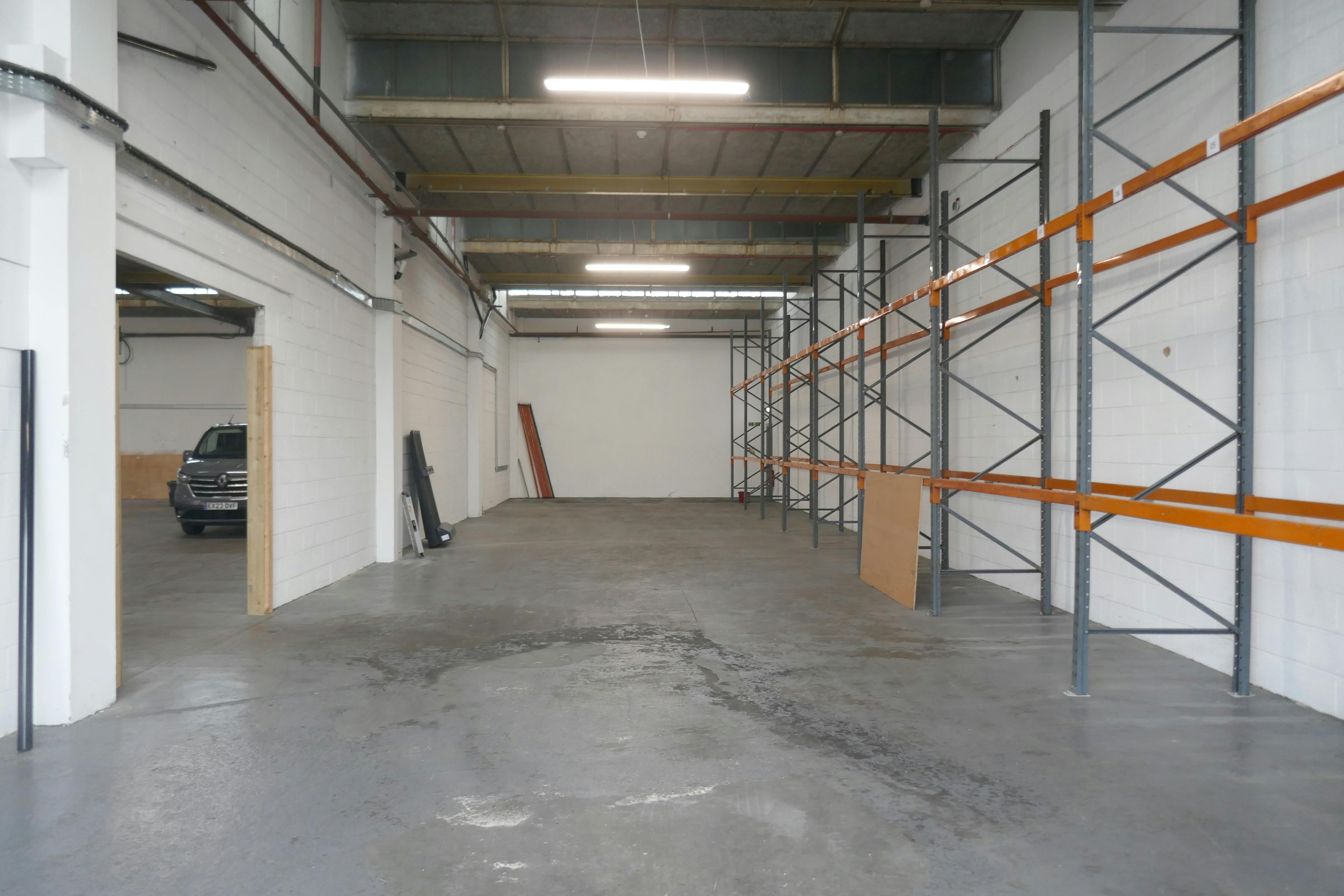 4 Advance Mews, Central Road, Harlow, Industrial To Let - P1030300.JPG