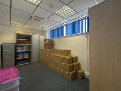 Tangent House, Watford, Office For Sale - PXL_20260319_102935922.jpg
