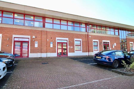 Unit 9, Woodbrook Crescent, Billericay, Office To Let - 1.jpg