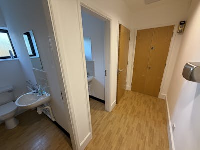 Unit 17 Hockley Court, 2401 Stratford Road, Hockley Heath, Office To Let - Photo 19-12-2025, 09 39 43.jpg