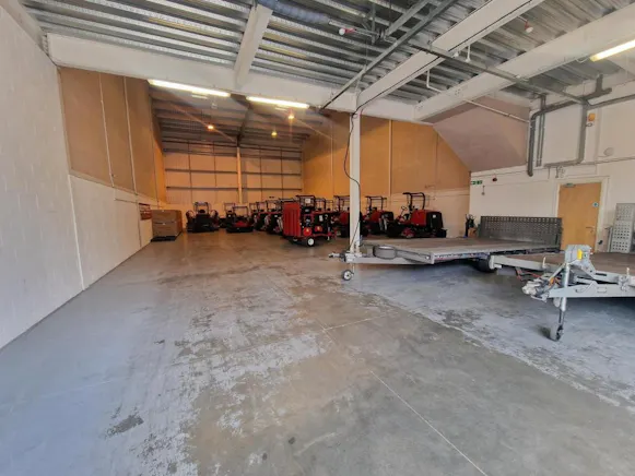 Unit 4 Hatch Industrial Park, Basingstoke, Industrial To Let - 20260421_144101.jpg