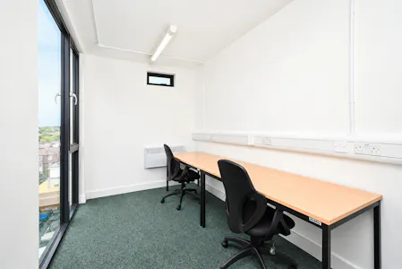 Vulcan Works, 107 Lancaster Road, New Barnet, D1 (Non Residential Institutions) / D2 (Assembly and Leisure) / Leisure / Office To Let - p16.JPG