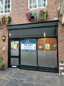 Unit 7, Castle Courtyard, Knaresborough, Retail To Let - 20250719_112717.jpg