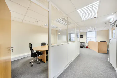 41 The Broadway, London, Office To Let - 1-6a2b6a7bce664-1478971-7-6a2ab90d1b8d1-1.jpg